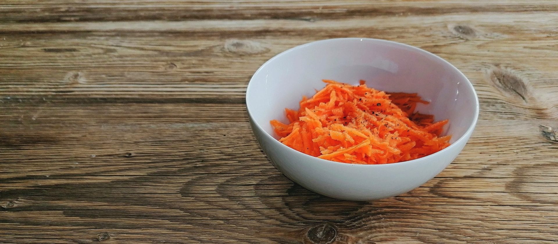 Karotten-Salat mit fruchtigem Orangenöl mit Rezept und Bildern