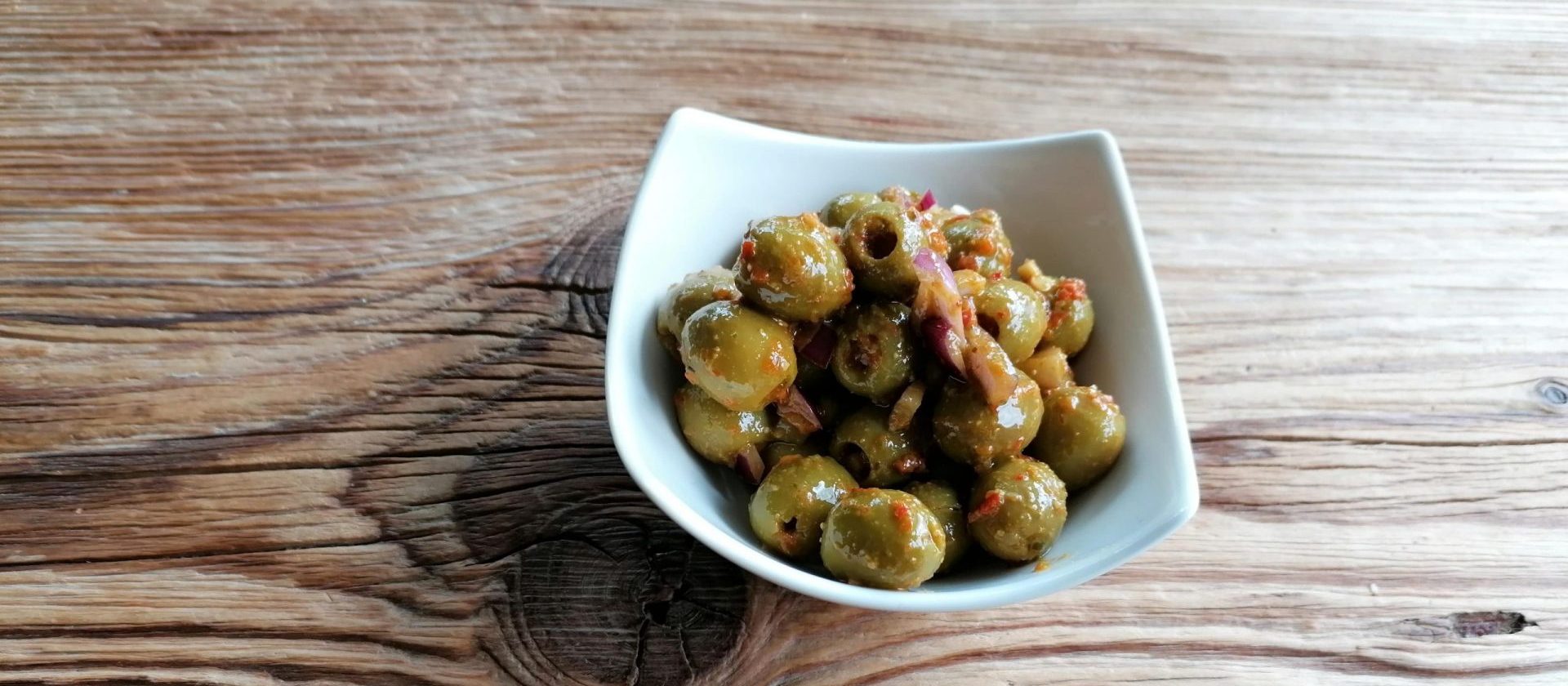 Eingelegte Oliven mit Knoblauch, Rezept mit Fotos und Tipps